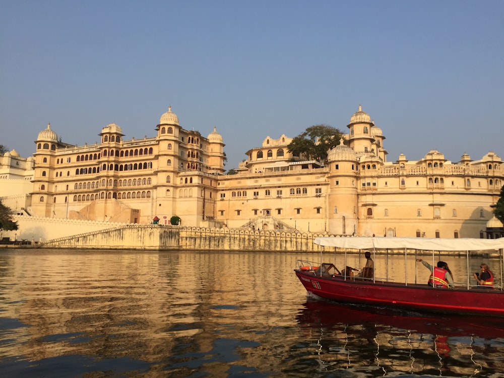 Taxi Hire For Golden Triangle With Pushkar Udaipur